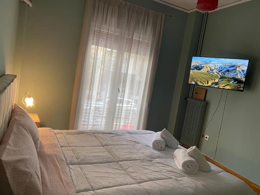 Cozy New Apartment Near The Beach Афины Экстерьер фото
